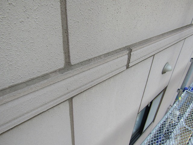 シーリングのブリード現象