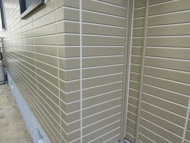 ダブルトーン外壁