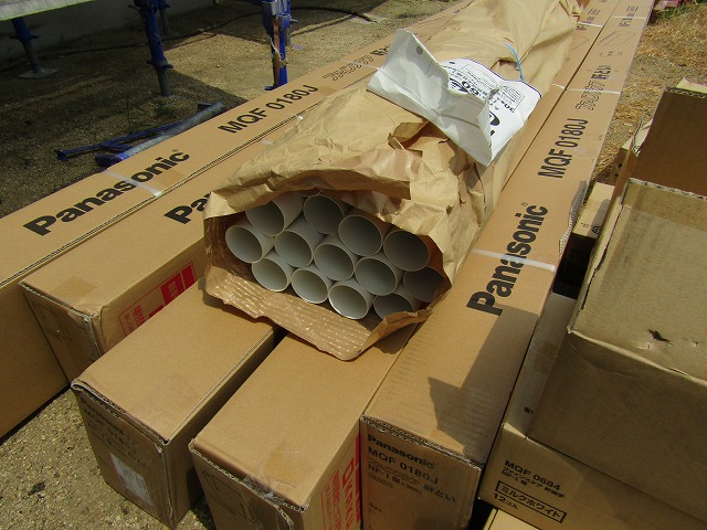 吹き付けのために養生をしっかりと