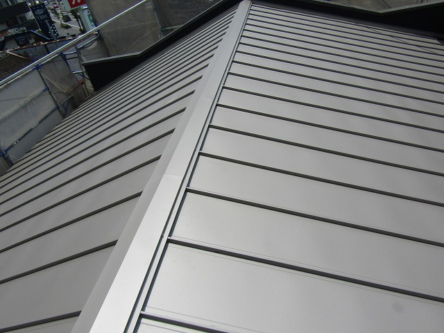 壁も塗装してきれいに！