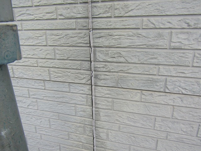 劣化したコーキング