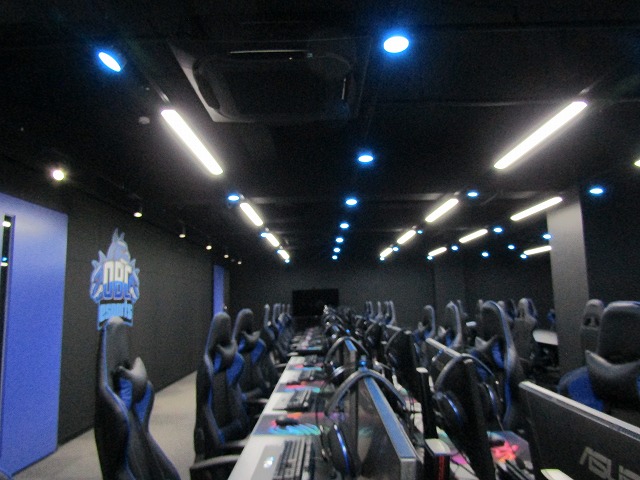 ライトも色が変えれてすごい