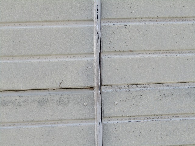 切れたシーリング