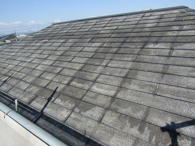 屋根の下塗り塗装