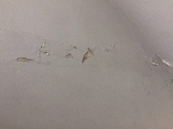 施工前 外壁の剥がれ