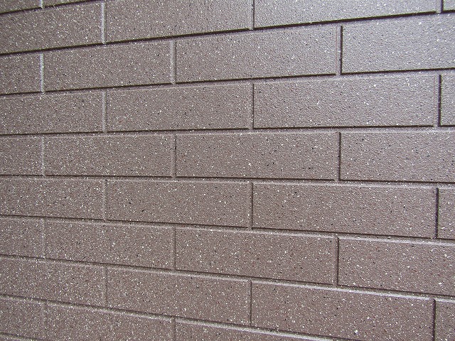 石目調デザインに塗装