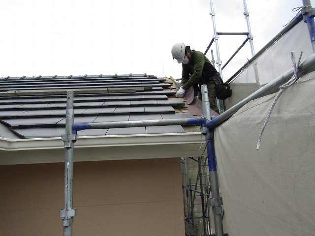 屋根の雨漏り修理