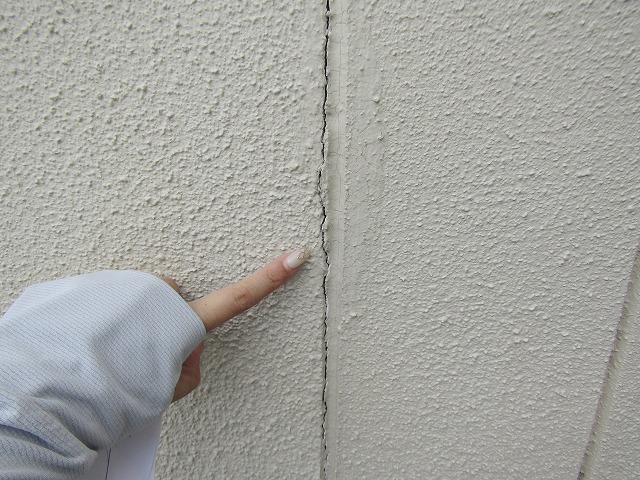 コーキングが劣化で切れる