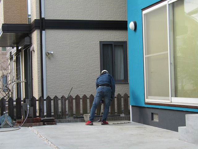 足場解体後の掃除