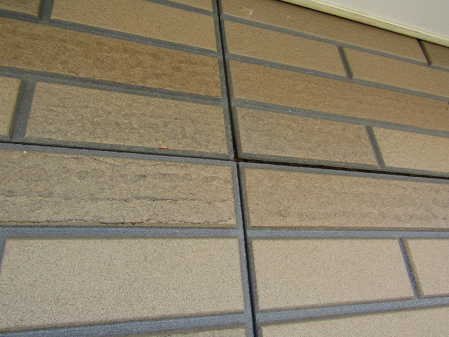 サイディングのズレ