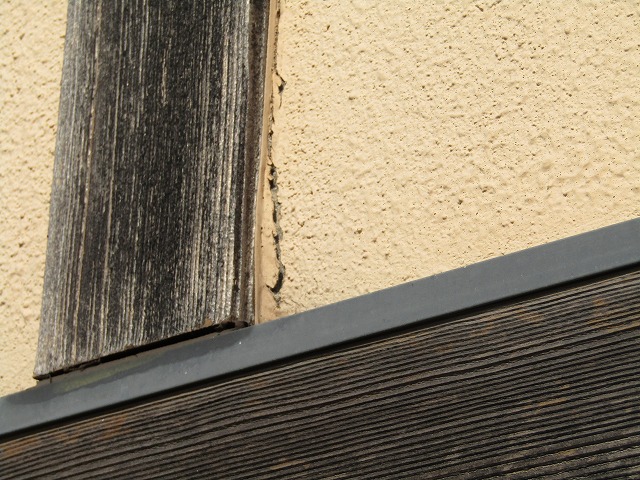 外壁のひび割れ