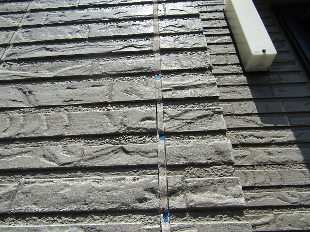 切れたコーキング