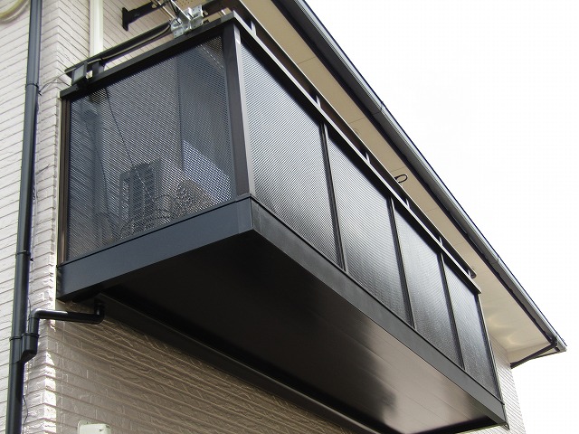 バルコニーのアルミも塗装