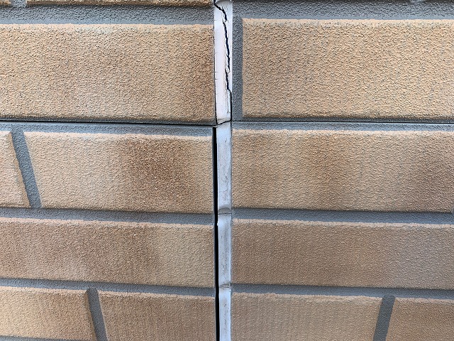 劣化したシーリング