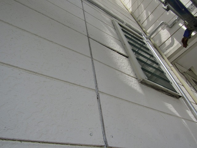 サイディングの歪み