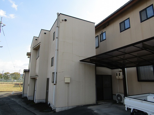 ひび割れが多くあった外壁