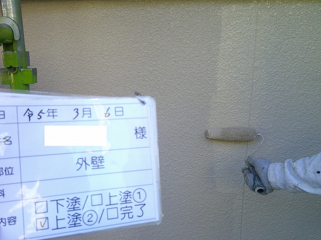 外壁上塗り2回目