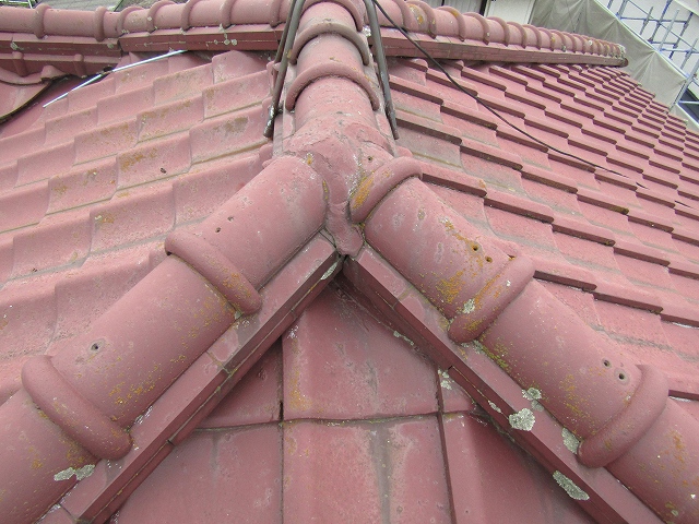 劣化した屋根