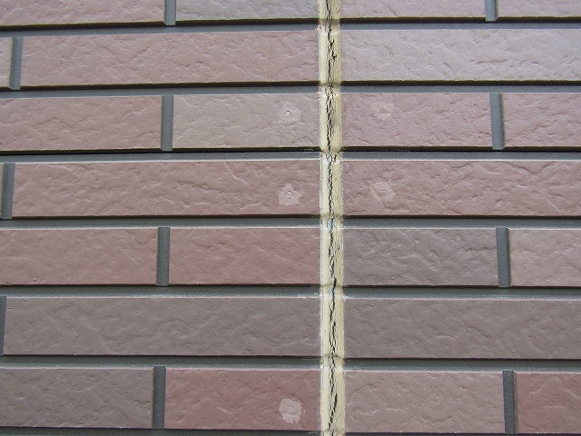 劣化したコーキング