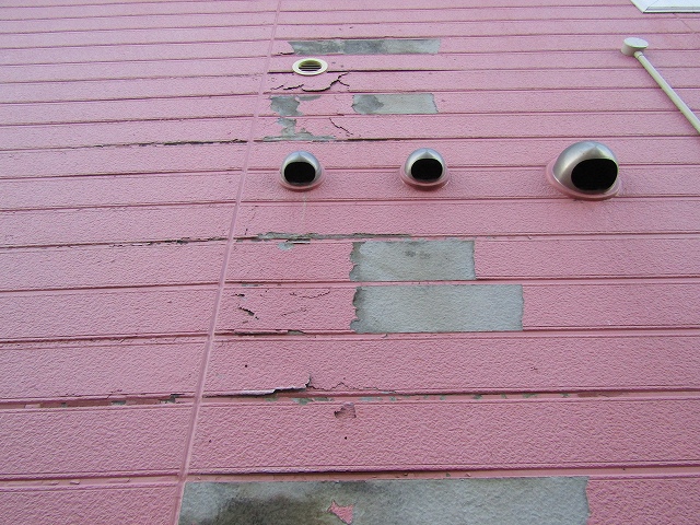 雨漏りしている建物