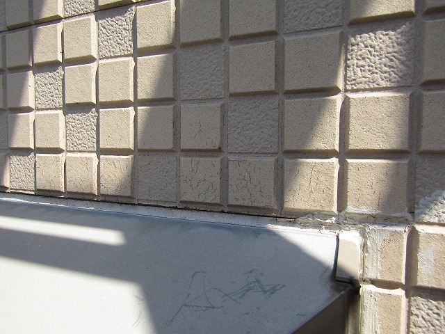 サイディングの割れ