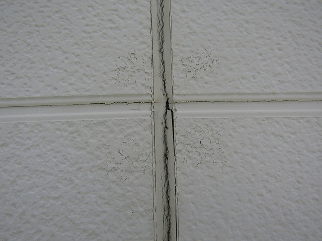 切れたシーリング