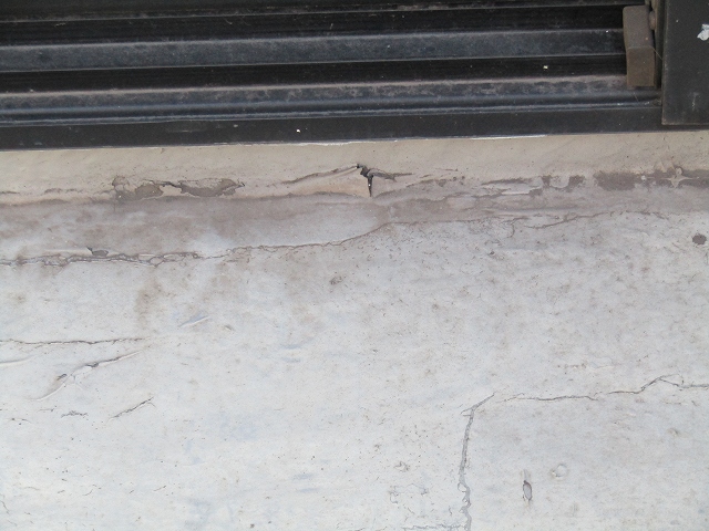 防水層の劣化、割れ