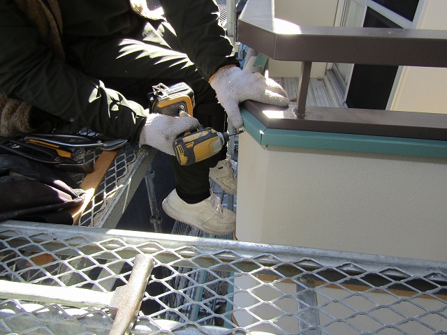 外壁のカバー工法