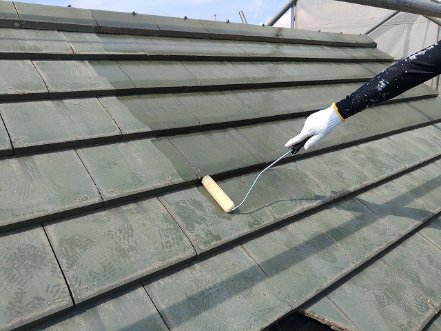 屋根の塗装 下塗り