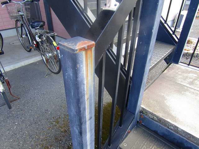 アパート階段の劣化