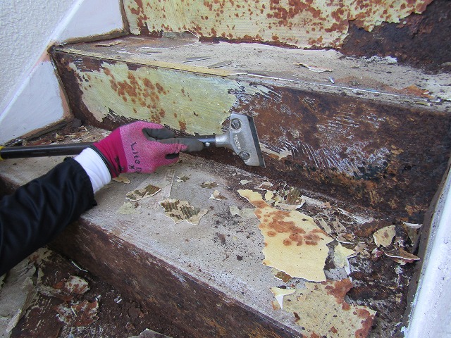 階段のシート剥がし