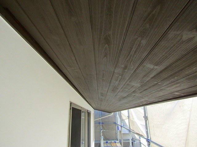 ガードラックで塗装した軒天