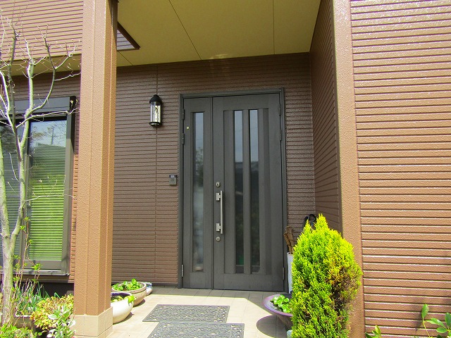 塗装後　玄関回り