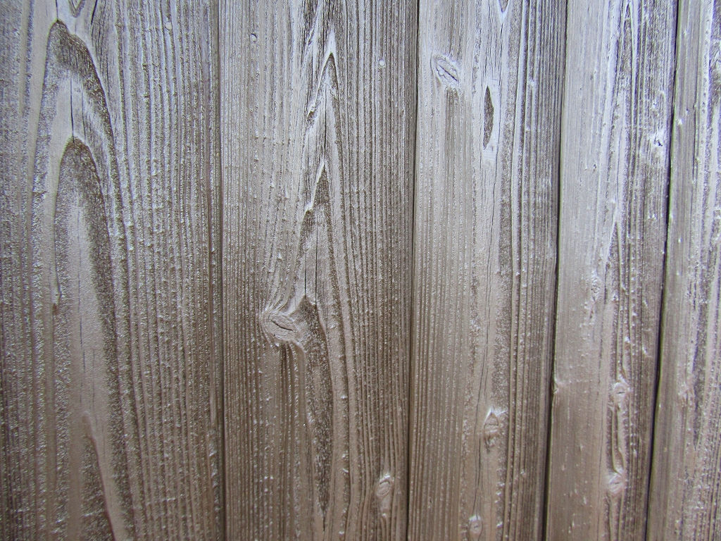 焼き板の塗装完成