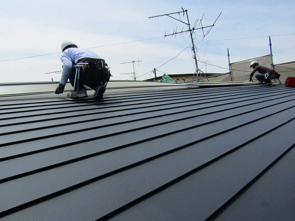 ガルバリウム鋼板の設置